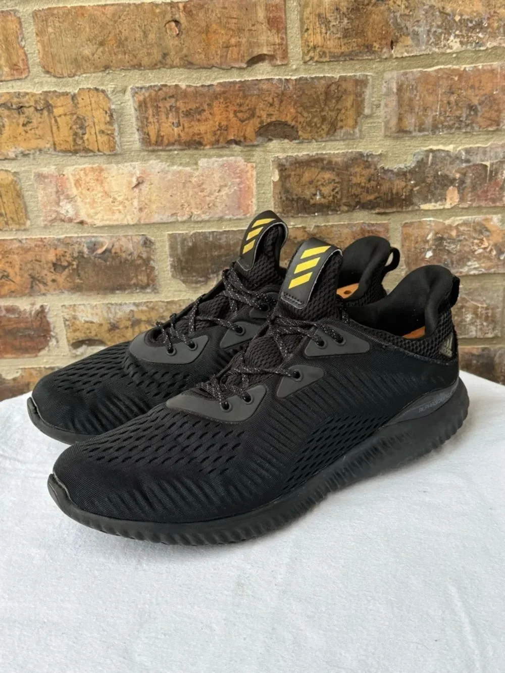 adidas alphabounce core